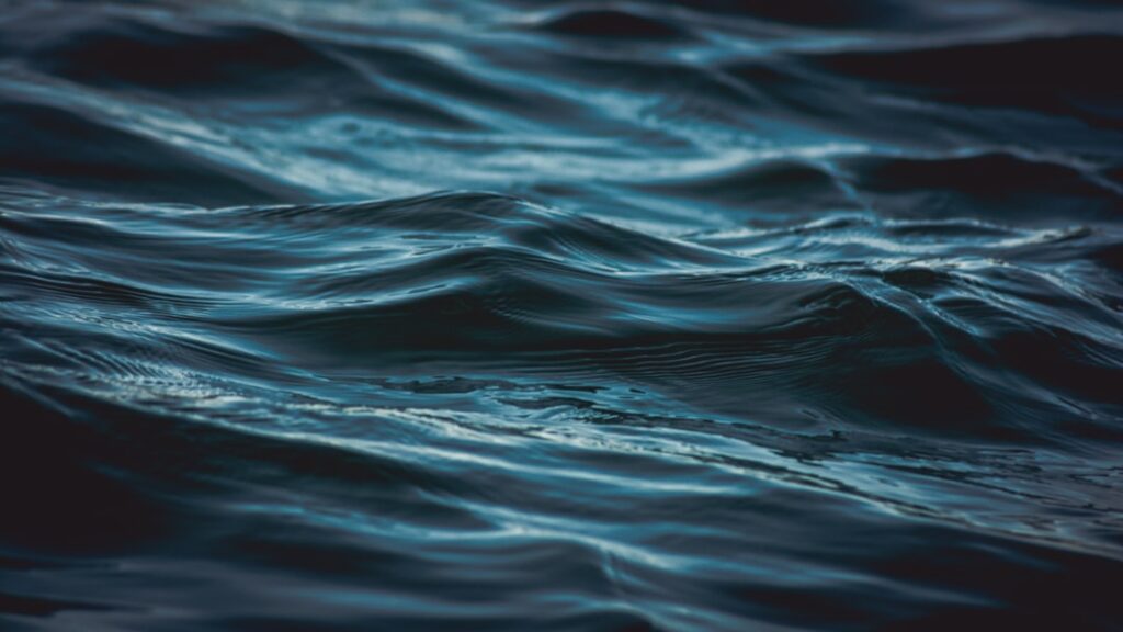 Water ripples photo